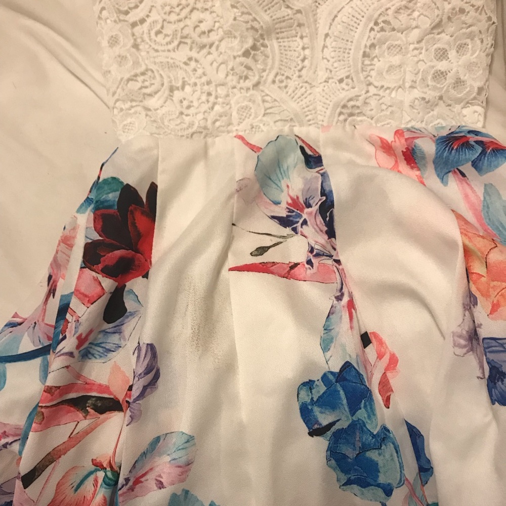 Floral romper - Picture 4 of 4
